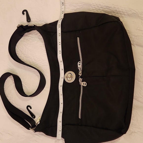 Baggallini Black Travel Bag - Picture 1 of 15